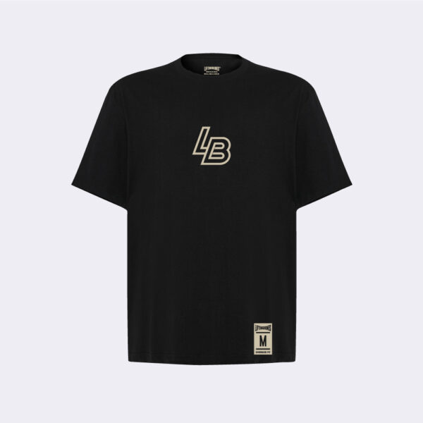 Camiseta oversize negra con logo LB.